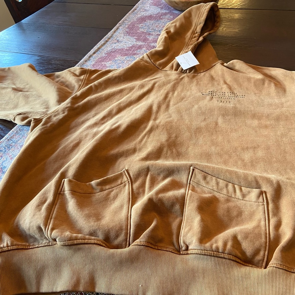 NWT Men’s American Eagle x Timberland Hoodie with Front Pockets